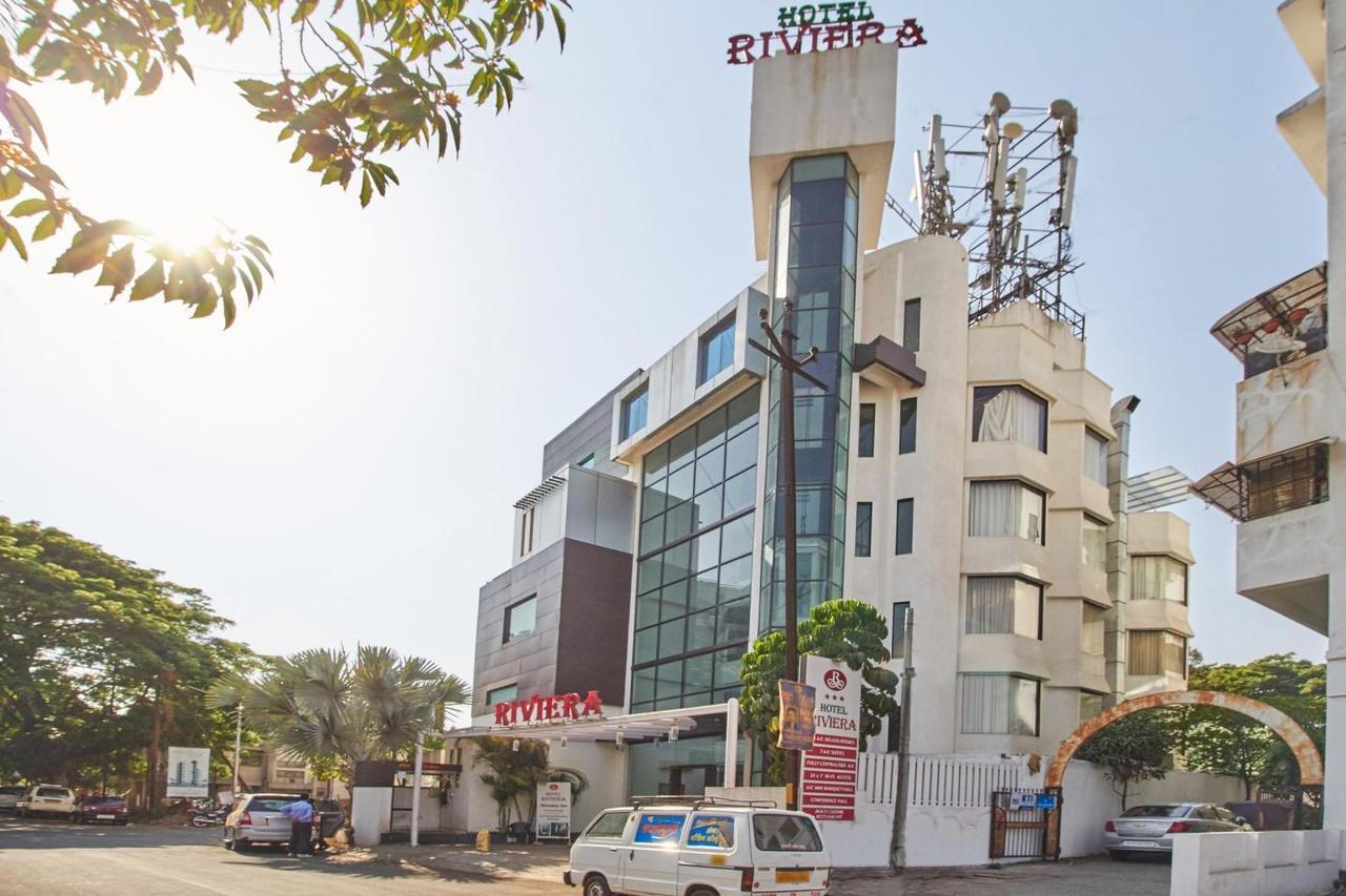 Oyo 10672 Hotel Riviera ナーシク エクステリア 写真